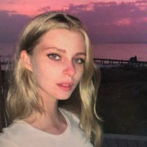 Meet your Posher, Frances